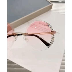 1Pair Ombre Lens Rhinestone Rimless Fashion Sunglasses