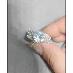 1pc Fashionable Round Cut Rhinestone Wedding Bridal Ring