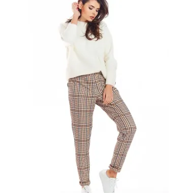 Women trousers model 148986 awama