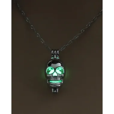 1pc Halloween Luminous Skull Head Pendant Necklace