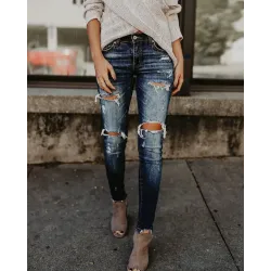 Holey Frayed Hem Distressed Jeans